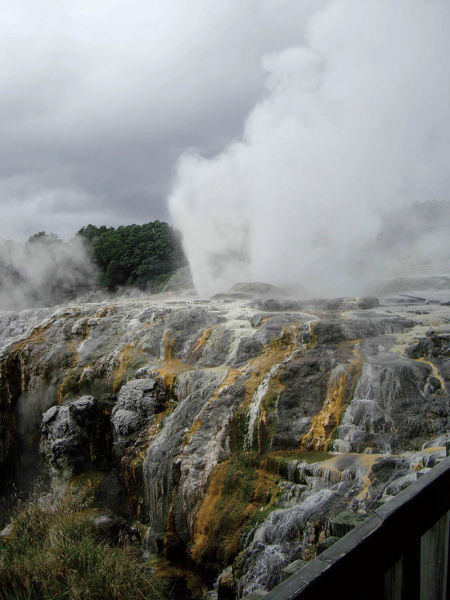 新西兰地热景观