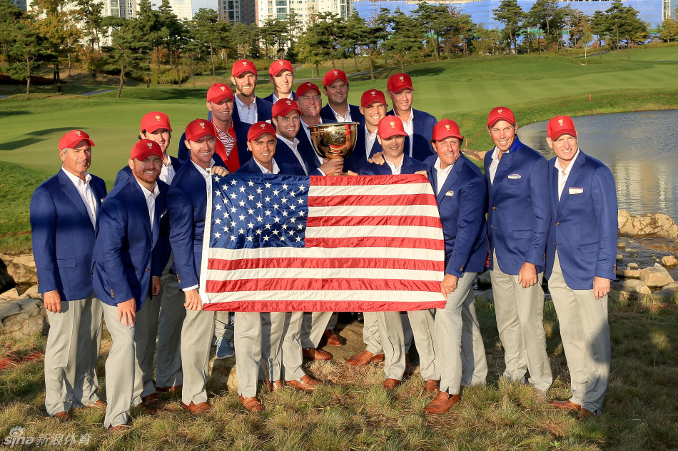 美国队最终捧杯