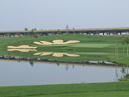 花瓣型的沙坑设计